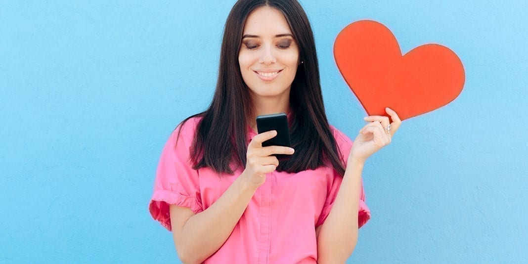 Can’t Find Love? Digital Matchmaking May Be The Answer | YouBeauty