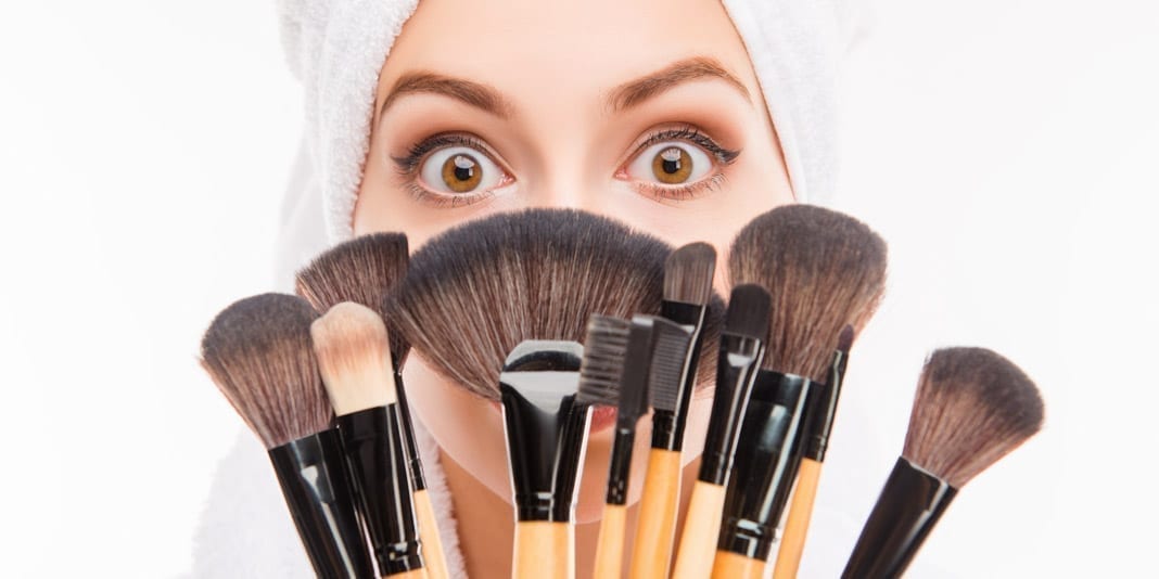 what to wash makeup brushes in