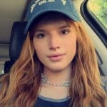 bella-thorne-selfie