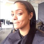 rihanna-no-makeup-selfie